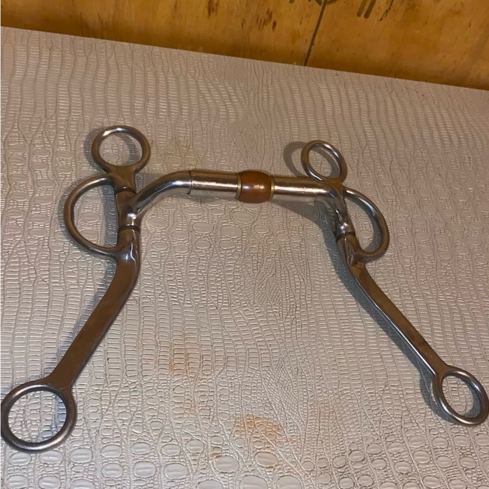 Like NEW Coronet Stainless Steel Jointed Mouth w/ Copper Roller Bit